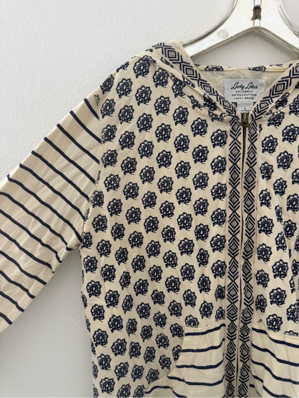 Lucky Lotus Lucky Brand Cream & Navy Patterned Zip Hoodie